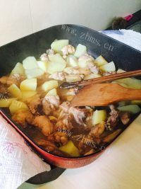家常菜土豆焖鸡做法图解4)