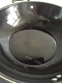 炸带鱼做法图解2)