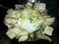 家常菜鱼炖豆腐做法图解7)