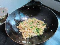青菜炒饭自制做法图解14)