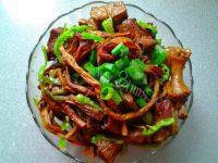 「美味可口」腊鸭炒竹笋做法图解10)