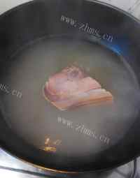 家常菜蒜薹炒腊肉做法图解2)