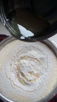 自制柠檬蛋糕做法图解5)