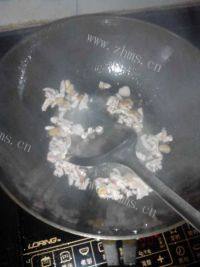 家常菜蒜苔肉丝做法图解6)