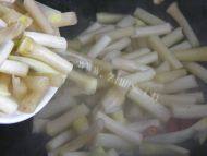 好吃的酸辣藕带做法图解4)