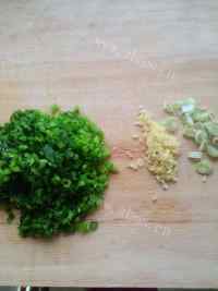 秘制牛肉菠菜饼做法图解2)
