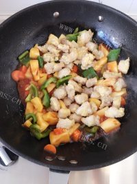 香飘十里的菠萝咕咾肉做法图解10)