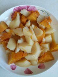 家常菜土豆炖南瓜