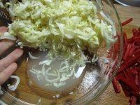 开胃凉拌白菜芯做法图解3)