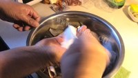 口感丰富的干炸小鲫鱼做法图解3)