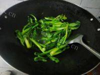 甘脆的清炒菜心做法图解5)