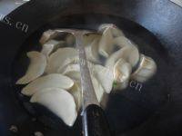 自己做的韭菜肉饺子做法图解12)