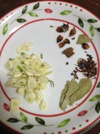 下酒菜蒜香花生做法图解1)