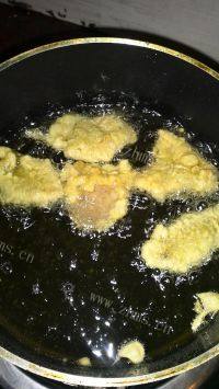 绝味的炸酥肉做法图解7)