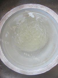 菠菜鸭血粉丝汤做法图解2)