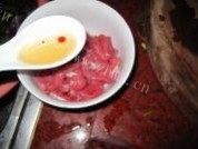 牛肉炒韭苔做法图解2)