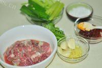 在家可做的水煮牛肉做法图解1)