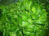菠菜煎饼做法图解1)