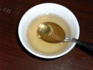 美味的自制绿豆糕做法图解5)