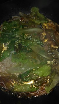 喷香的酸辣米粉