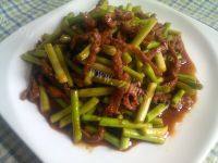 家常菜蒜薹炒牛肉