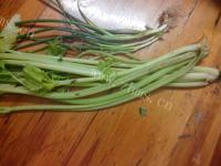 美味的芹菜蒸饺做法图解1)