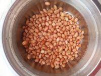 美味的花生猪尾汤做法图解2)