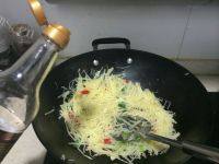 家常菜炝炒土豆丝做法图解4)