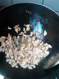 好吃的咖喱鸡丁饭做法图解4)