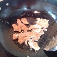 可口的荷兰豆炒肉片做法图解3)