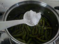 下酒菜盐水毛豆做法图解5)