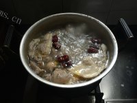 美味的榴莲壳炖鸡做法图解7)