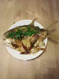 家常菜红烧鲳鱼