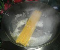 自己做的番茄牛肉酱意面做法图解3)