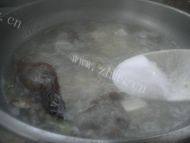 鸭架豆腐汤做法图解9)
