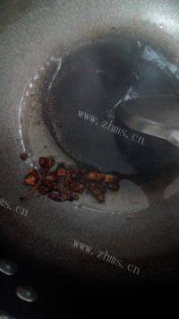 家常菜西红柿炒茄丁做法图解4)