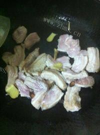 「首发」茶树菇烧肉做法图解4)