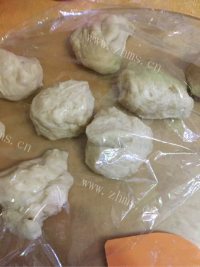 垂涎欲滴的香肠面包做法图解5)
