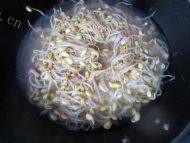 好吃的黄豆芽炒肉做法图解8)