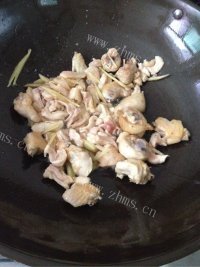 家常菜炒鸡肉做法图解3)