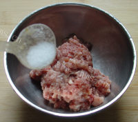 美味的干煸豇豆角做法图解1)