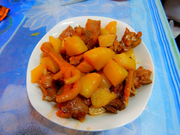 五味俱全的土豆鸡块