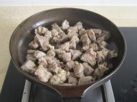 食欲满满的胡萝卜炖牛肉做法图解5)
