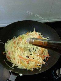 秀色可餐的炒土豆丝做法图解9)
