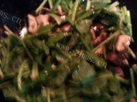 最爱的素炒香菇菠菜做法图解8)