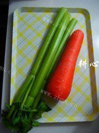 营养西芹炒胡萝卜做法图解1)