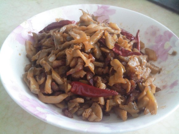 珍馐美味的榨菜炒肉丝