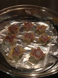 美味的干蒸鲜虾烧麦做法图解21)