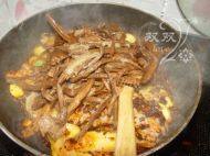 干锅茶树菇做法图解9)