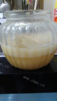 润喉的柠檬雪梨汁做法图解7)
